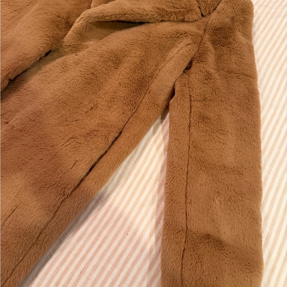 Express Cozy Tan Teddy Jacket - Picture 3 of 5
